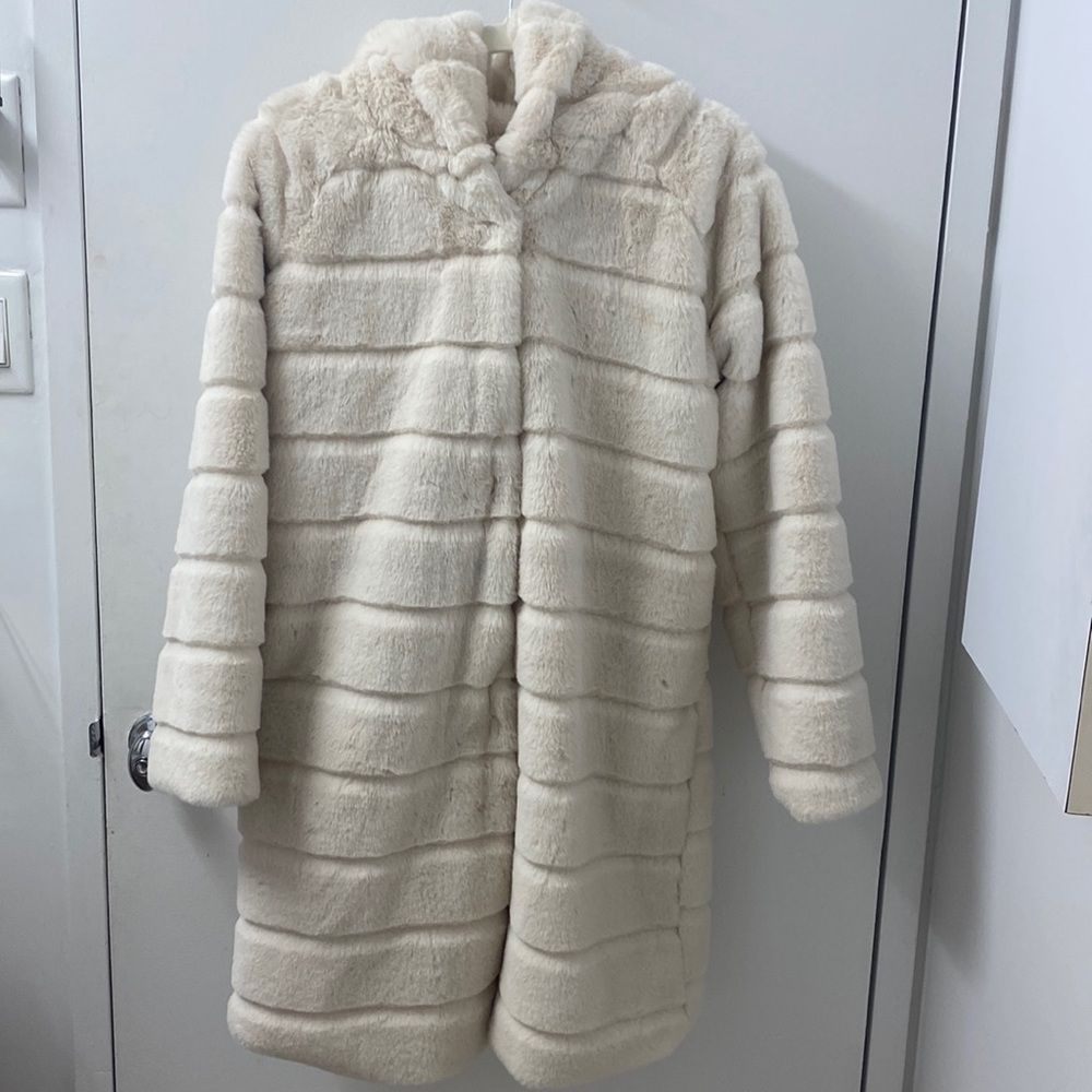 Cream fake fur